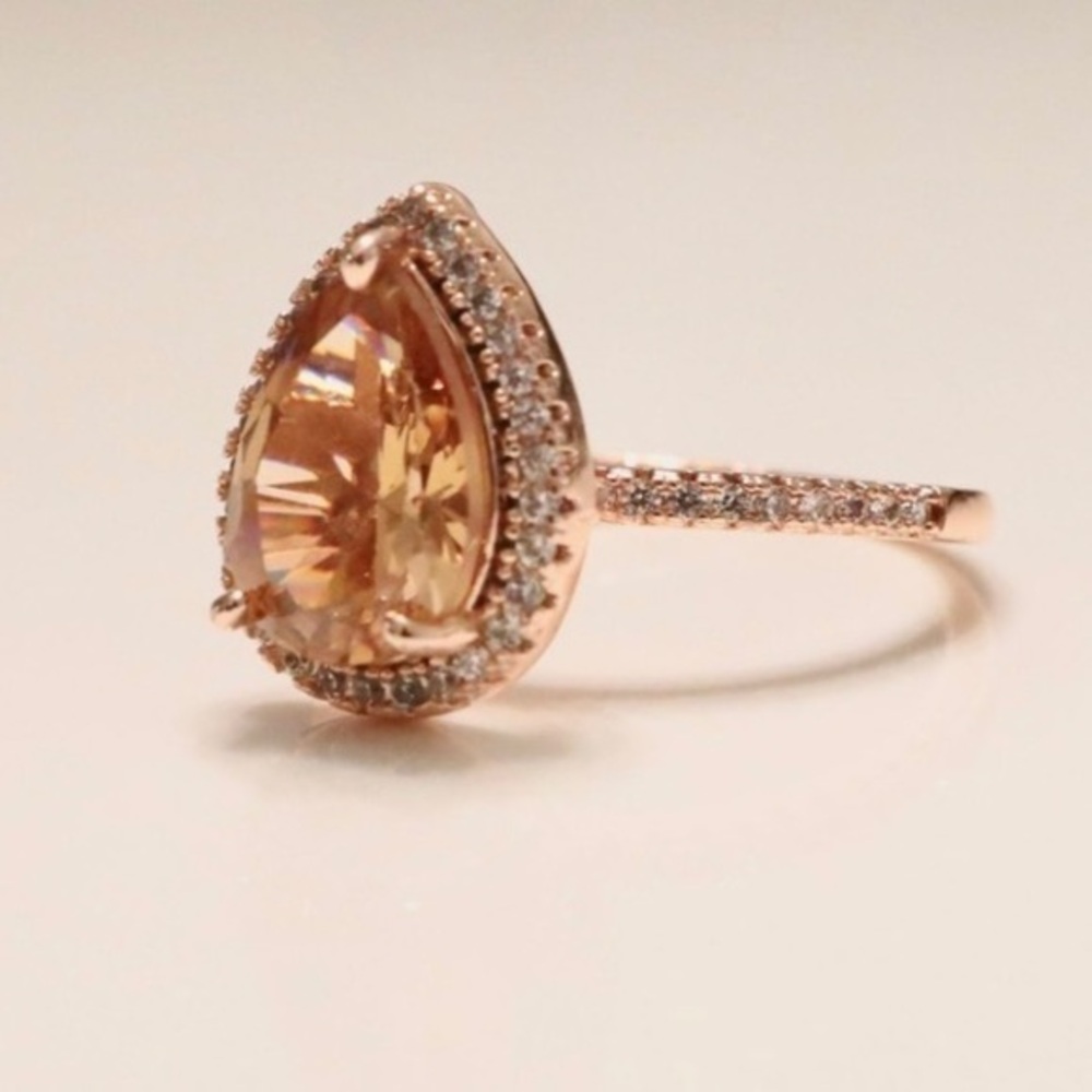 Stunning Rose Gold Diamond Teardrop Morganite Ring 18k 3 carats